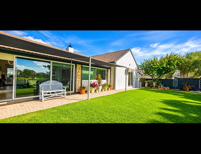 4 BEDROOM HOUSE FOR SALE IN COUNTRY CLUB